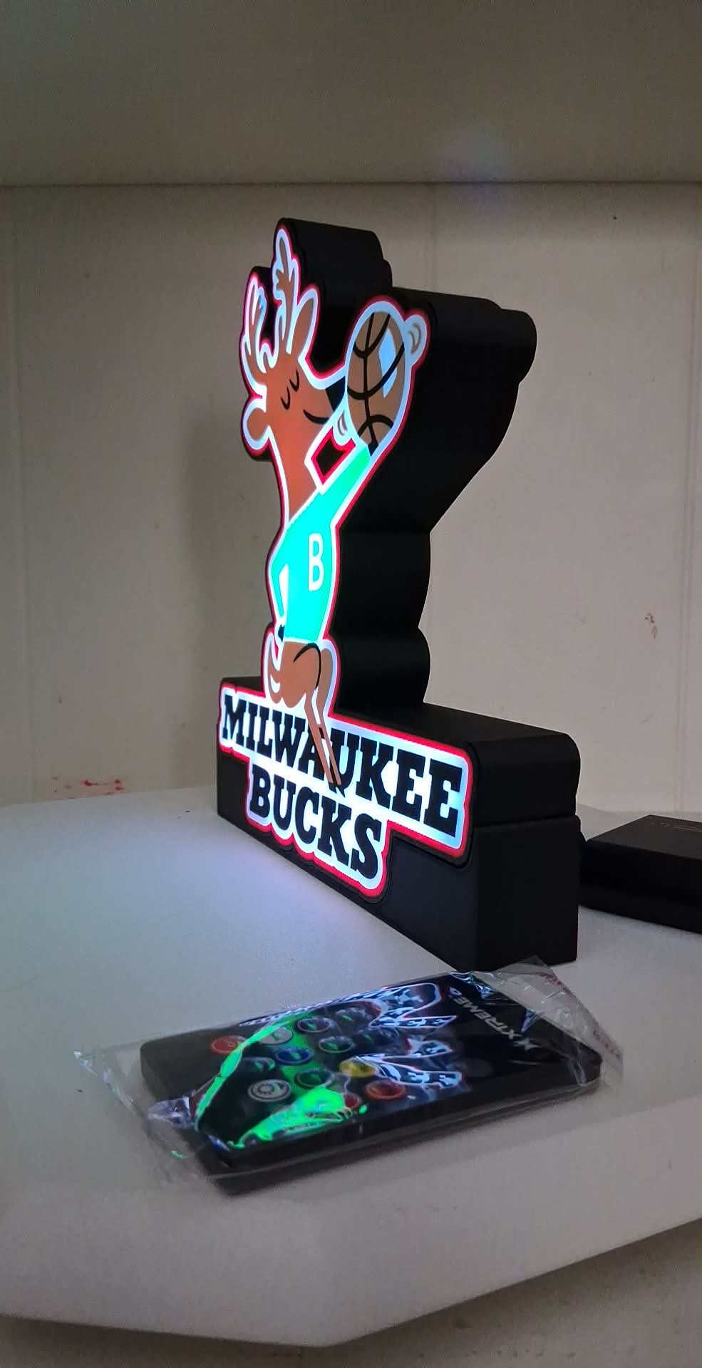 Bucks Retro LED light box – custom 3D printed – Lit Layer Creations